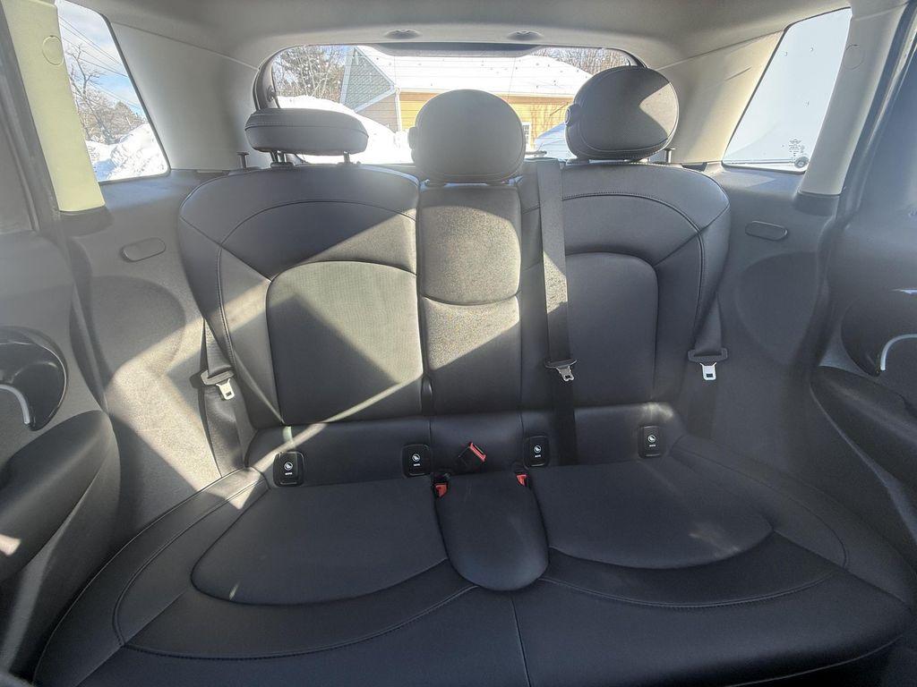 used 2023 MINI Hardtop car, priced at $23,125