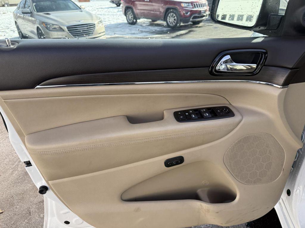 used 2020 Jeep Grand Cherokee car, priced at $23,895