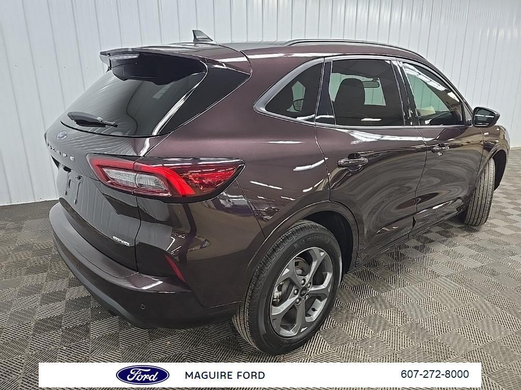 used 2023 Ford Escape car, priced at $20,999