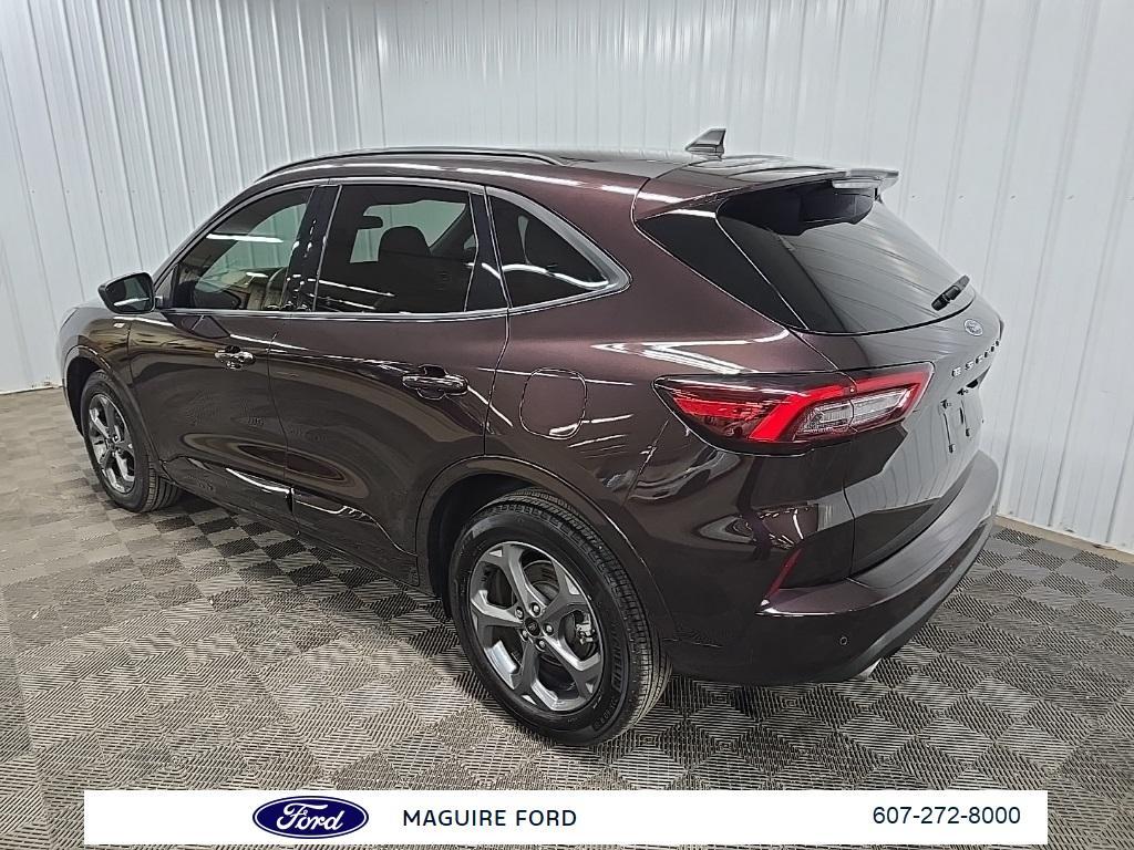 used 2023 Ford Escape car, priced at $20,999