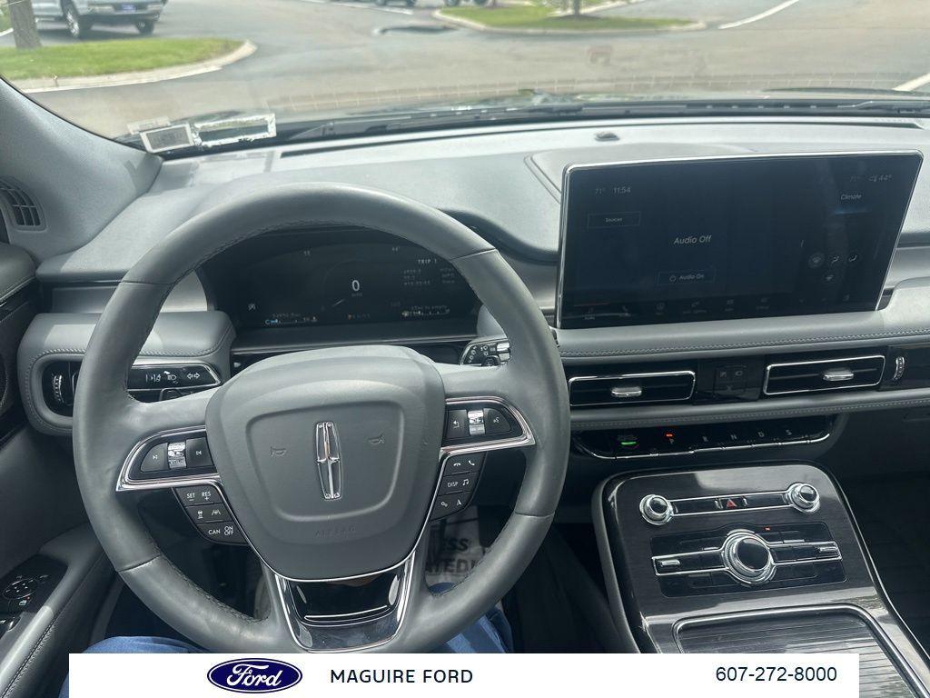 used 2023 Lincoln Nautilus car, priced at $41,499