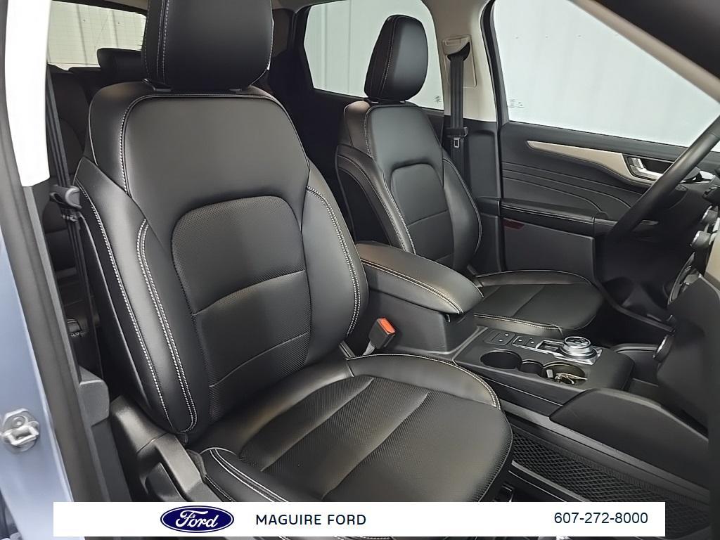 used 2022 Ford Escape car, priced at $20,999