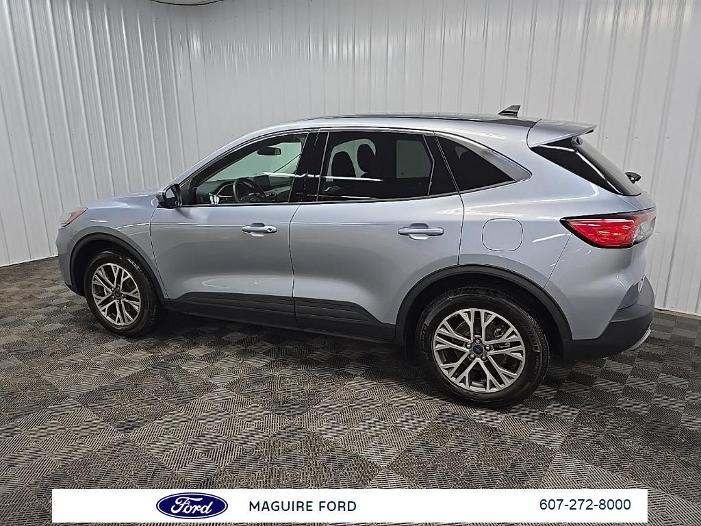 used 2022 Ford Escape car, priced at $20,999