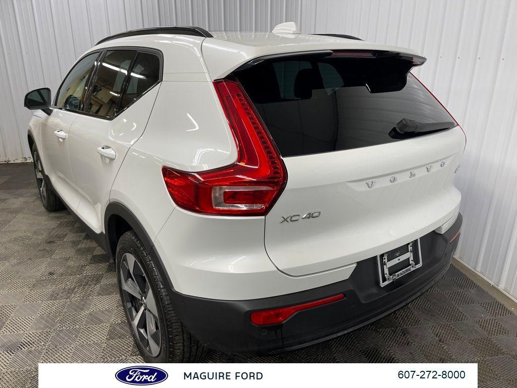 used 2023 Volvo XC40 car, priced at $31,499
