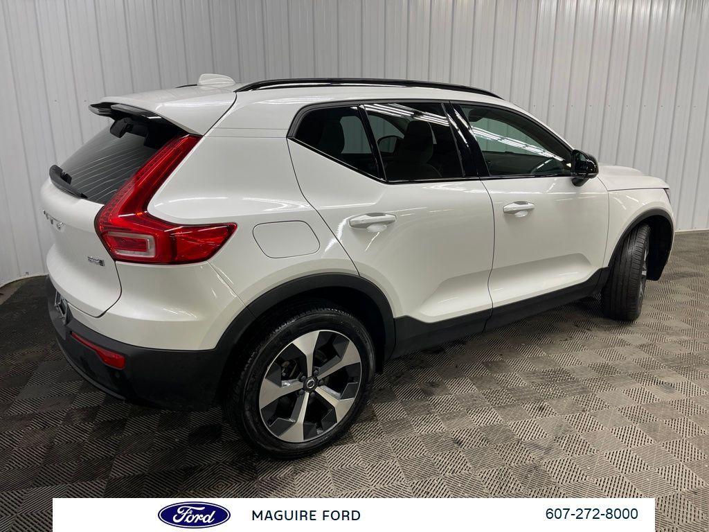 used 2023 Volvo XC40 car, priced at $31,499