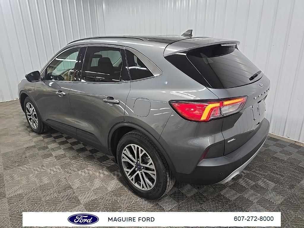 used 2022 Ford Escape car, priced at $20,999