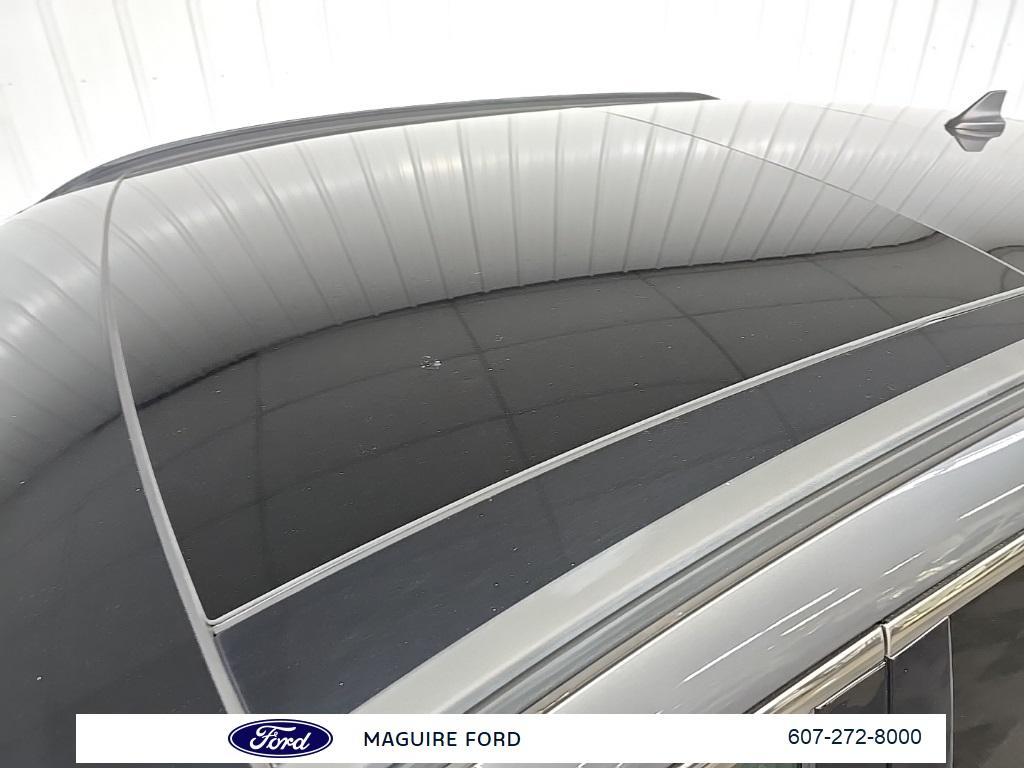 used 2022 Ford Escape car, priced at $20,999