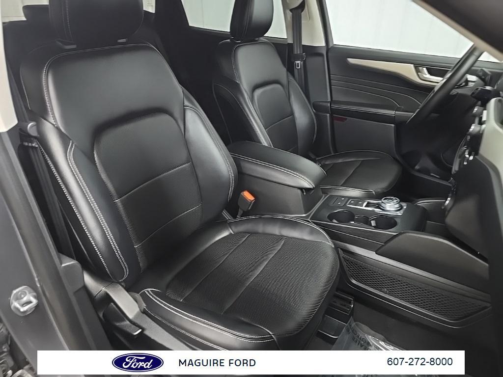 used 2022 Ford Escape car, priced at $20,999