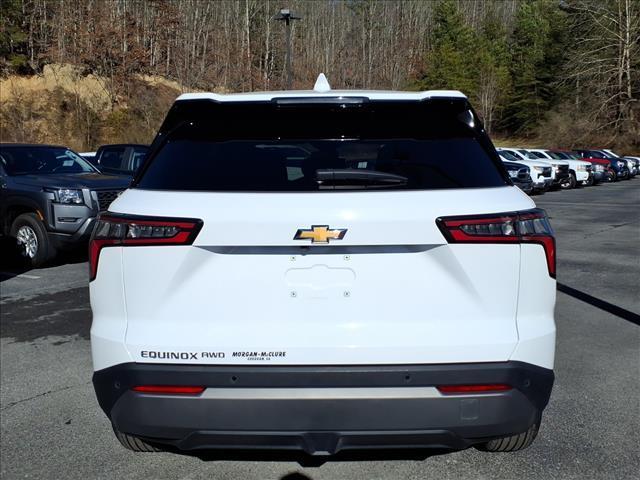 used 2025 Chevrolet Equinox car, priced at $28,900