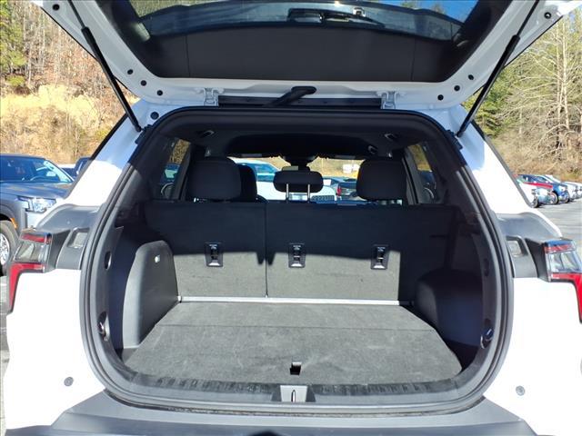 used 2025 Chevrolet Equinox car, priced at $28,900