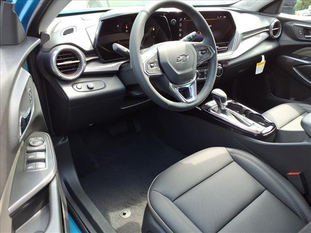 new 2025 Chevrolet Trax car, priced at $26,350