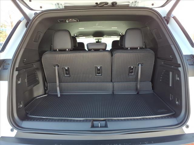 new 2026 Chevrolet Traverse car, priced at $50,625