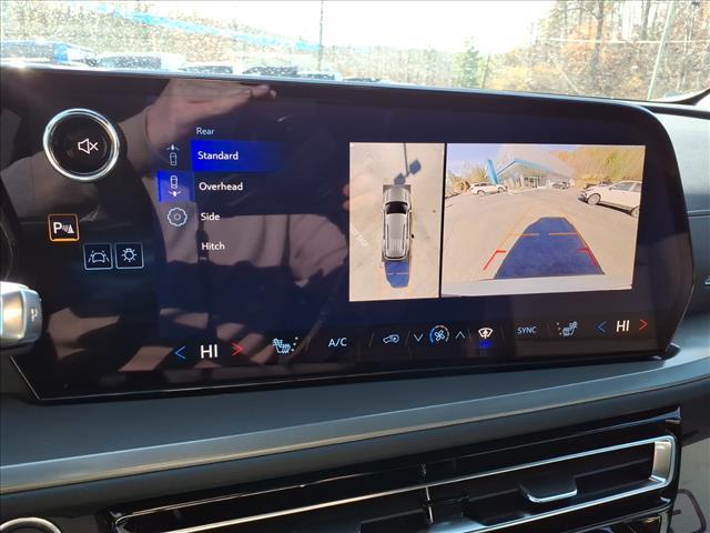 new 2026 Chevrolet Traverse car, priced at $50,625