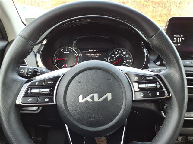 used 2023 Kia Seltos car