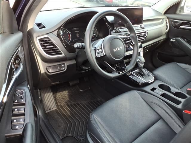 used 2023 Kia Seltos car