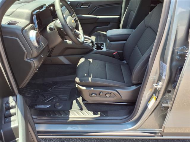 new 2025 Chevrolet Colorado car, priced at $38,615