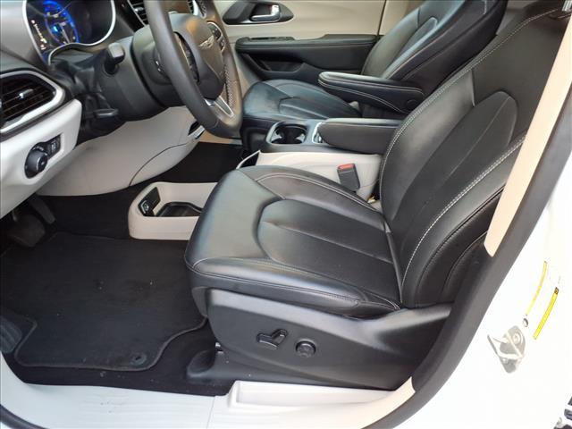 used 2024 Chrysler Pacifica car, priced at $29,948