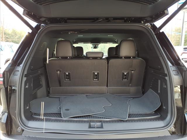 new 2026 Chevrolet Traverse car, priced at $47,345