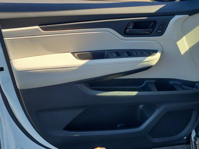 new 2026 Honda Odyssey car, priced at $43,651