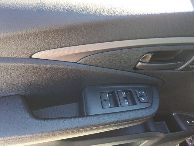 used 2022 Honda Pilot car, priced at $30,327