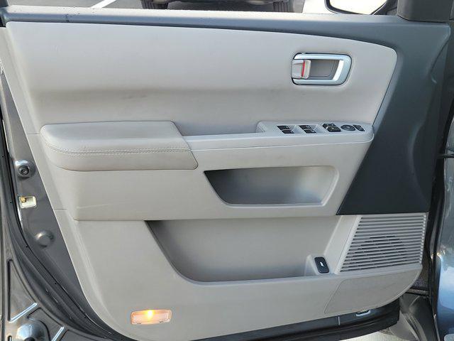 used 2013 Honda Pilot car, priced at $11,988