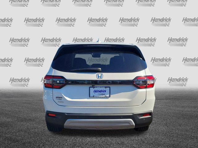 new 2025 Honda Pilot car, priced at $46,301