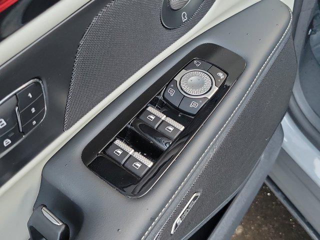 used 2025 Lincoln Nautilus car, priced at $55,528