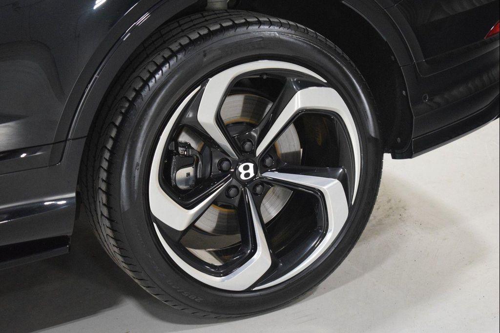 used 2022 Bentley Bentayga car, priced at $145,999