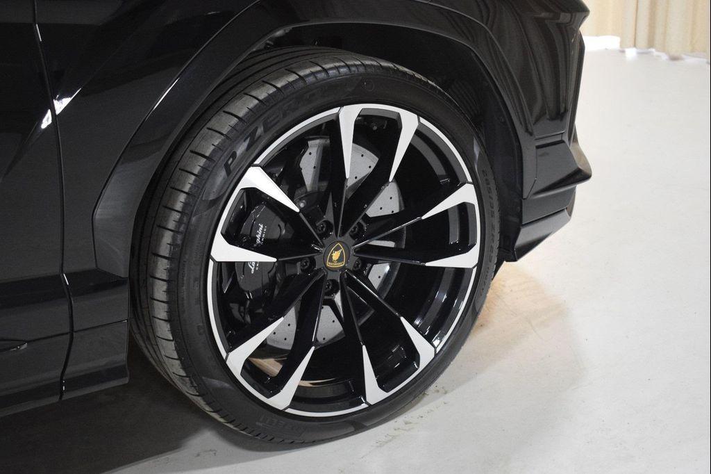 used 2023 Lamborghini Urus car, priced at $224,999