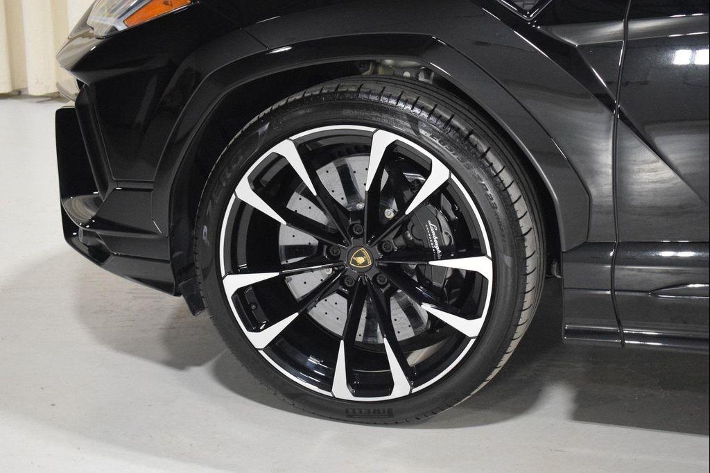 used 2023 Lamborghini Urus car, priced at $224,999