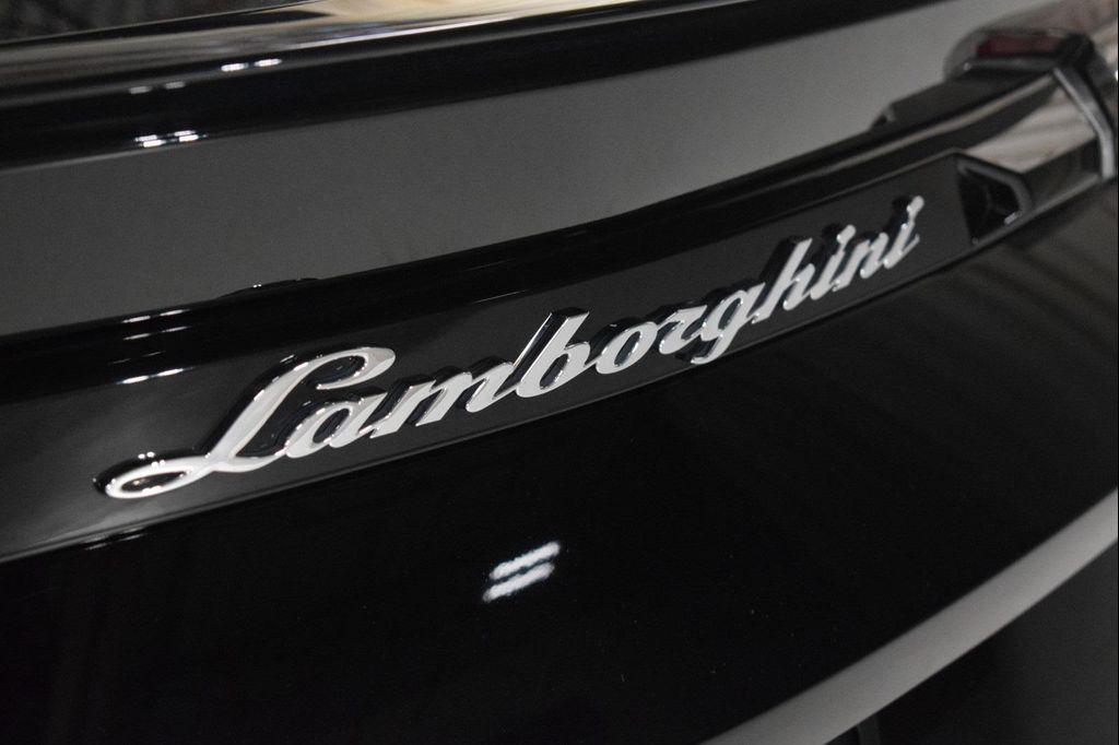 used 2023 Lamborghini Urus car, priced at $224,999