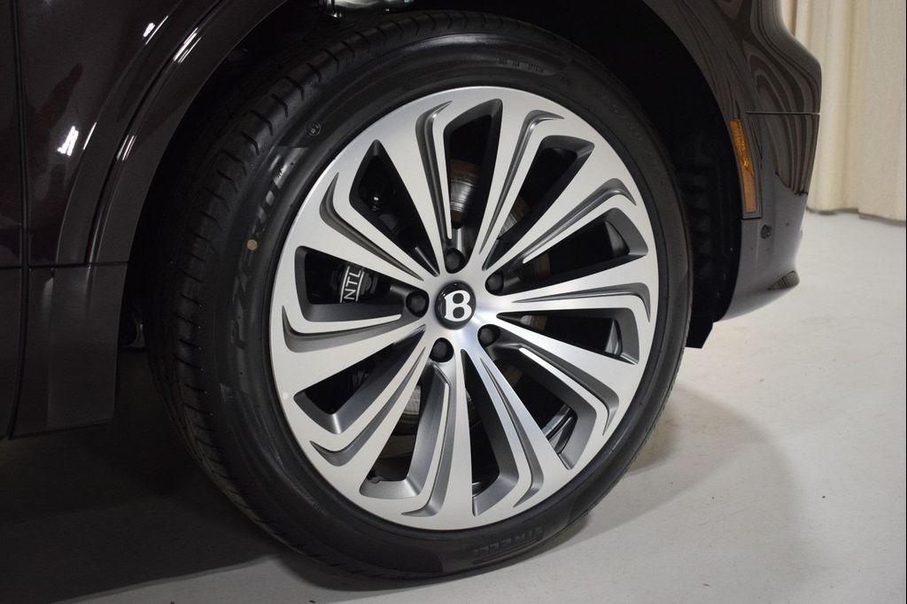 new 2025 Bentley Bentayga car, priced at $274,325