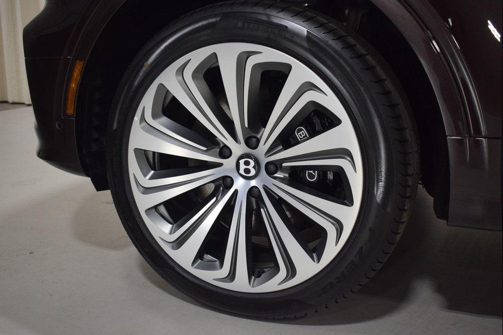 new 2025 Bentley Bentayga car, priced at $274,325