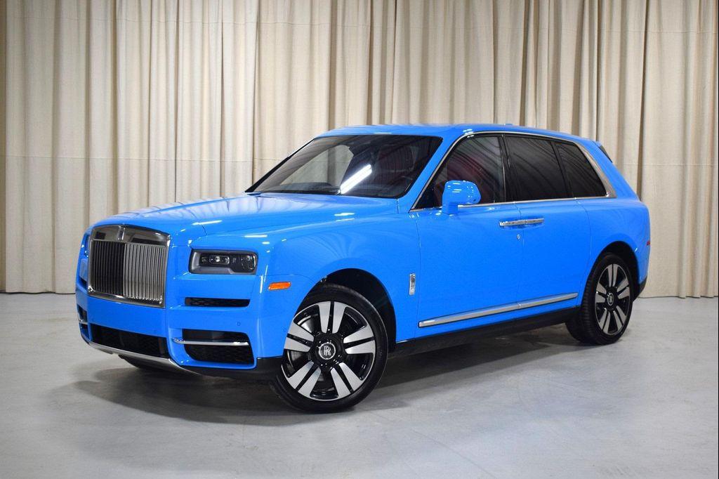 used 2022 Rolls-Royce Cullinan car, priced at $264,999