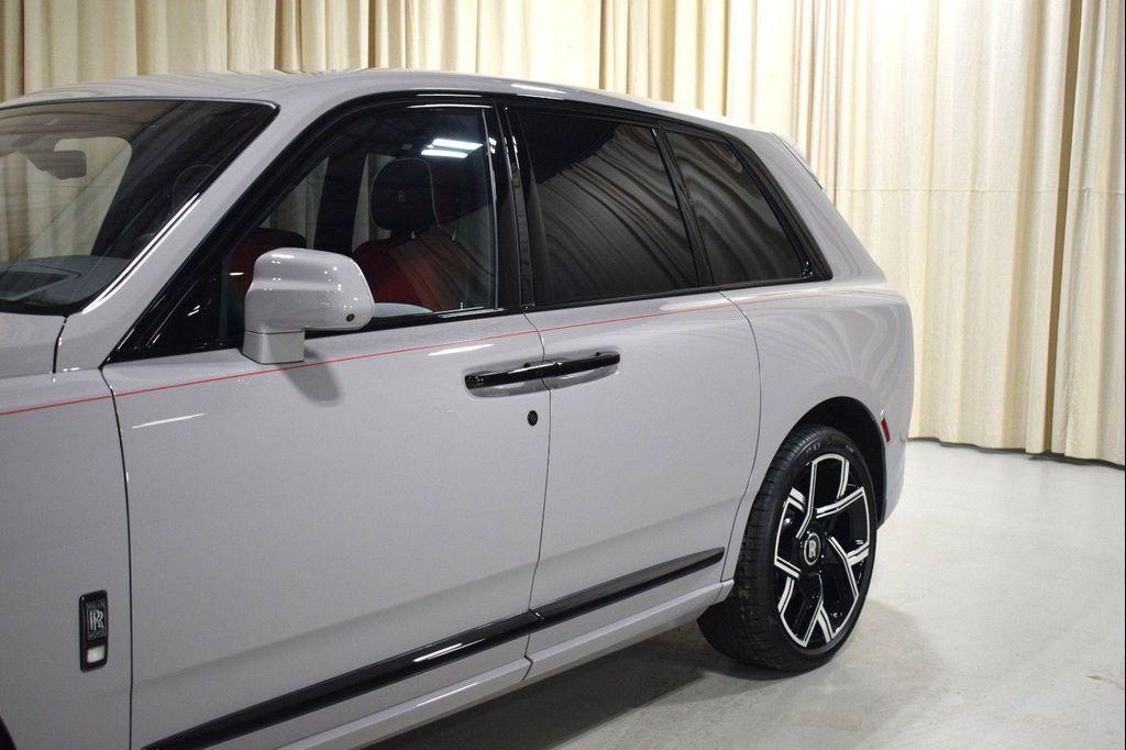 new 2026 Rolls-Royce Cullinan car, priced at $614,350