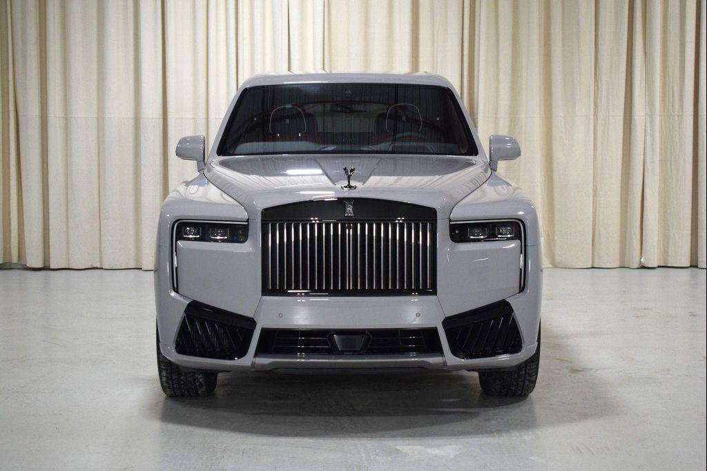 new 2026 Rolls-Royce Cullinan car, priced at $614,350
