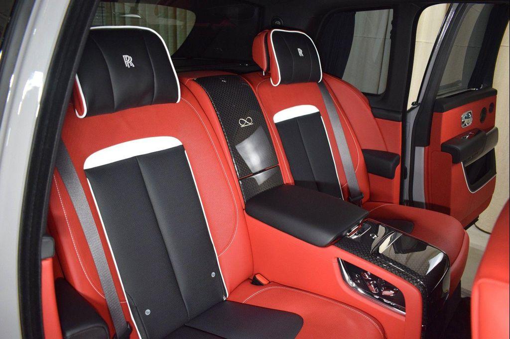 new 2026 Rolls-Royce Cullinan car, priced at $614,350