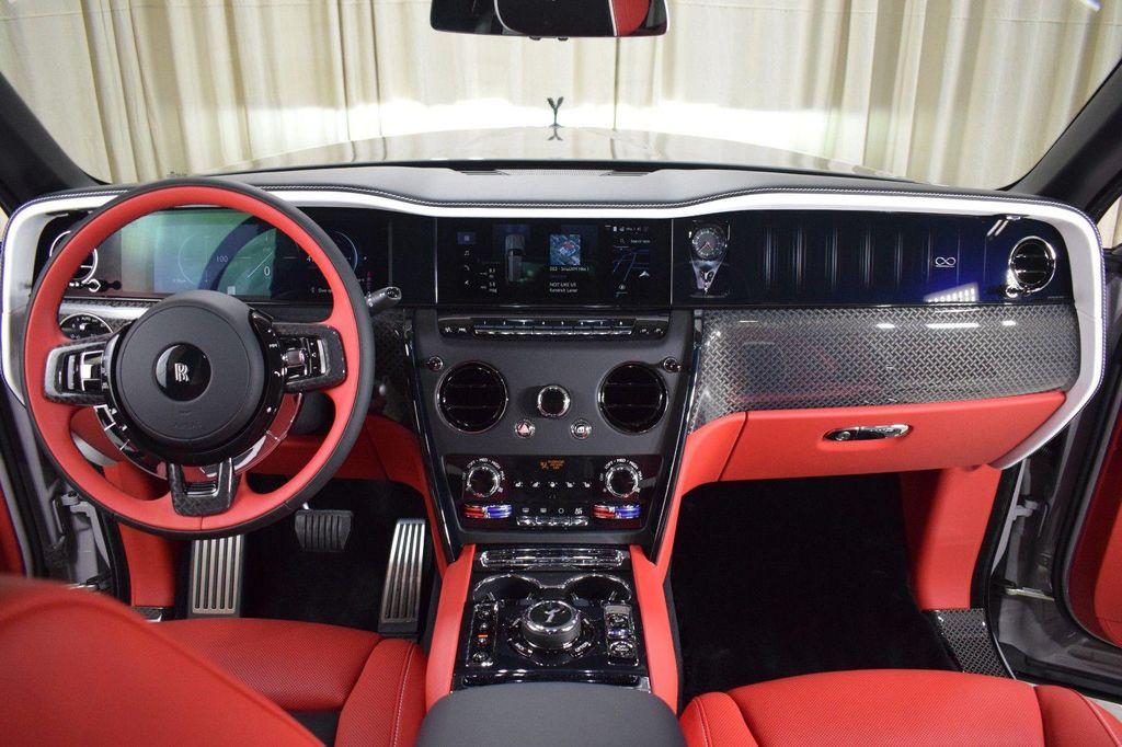 new 2026 Rolls-Royce Cullinan car, priced at $614,350