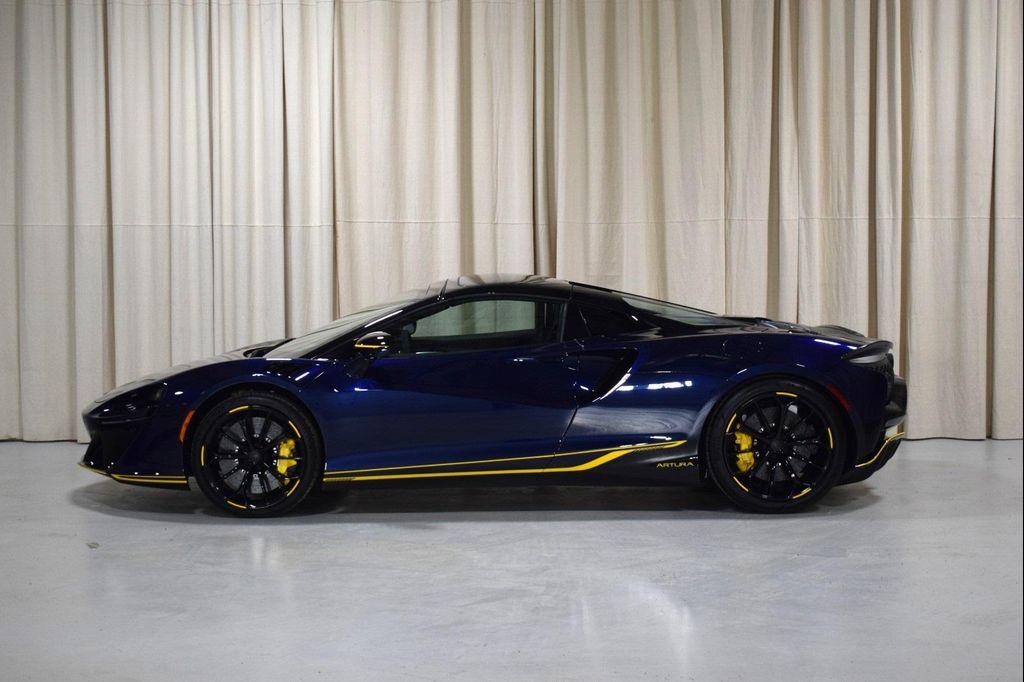 new 2025 McLaren Artura car, priced at $299,999