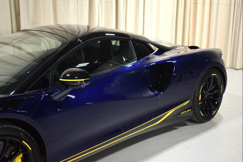 new 2025 McLaren Artura car, priced at $299,999
