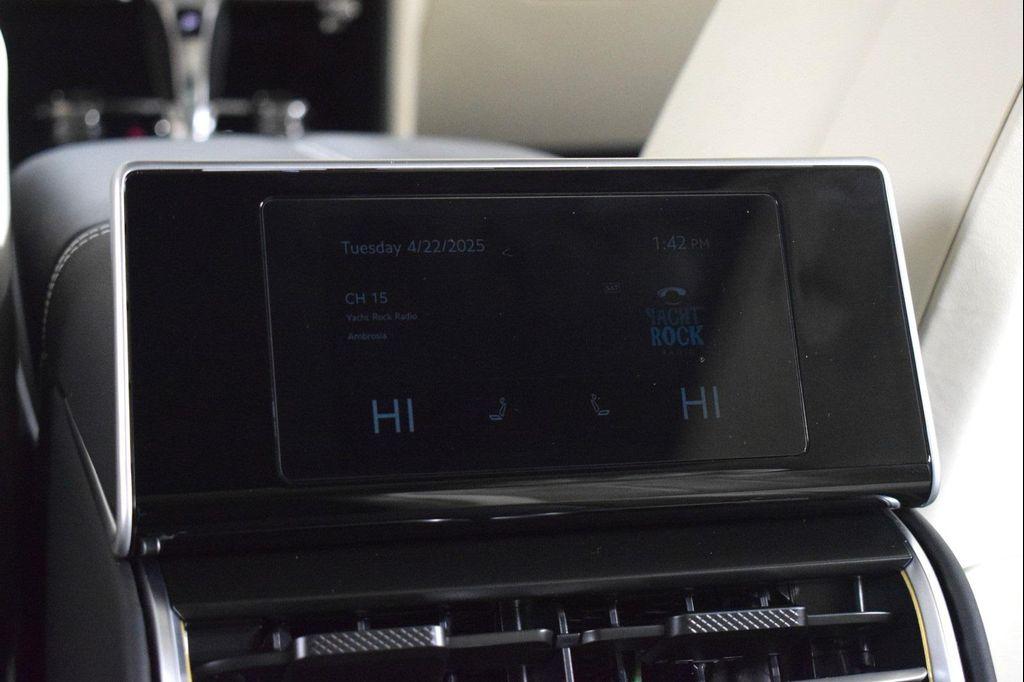 new 2025 Bentley Flying Spur car, priced at $320,025