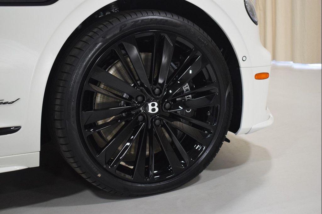 new 2025 Bentley Flying Spur car, priced at $320,025