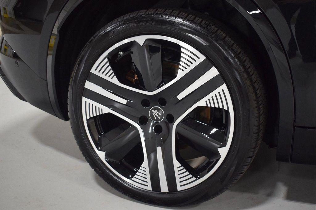new 2025 Maserati Grecale Folgore car, priced at $121,855