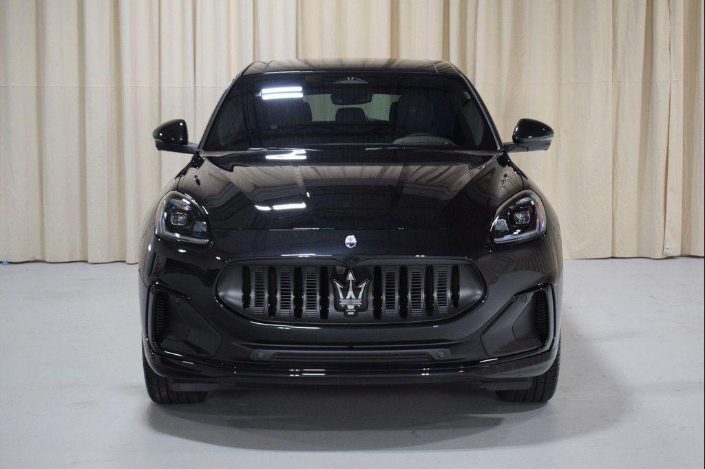 new 2025 Maserati Grecale Folgore car, priced at $121,855