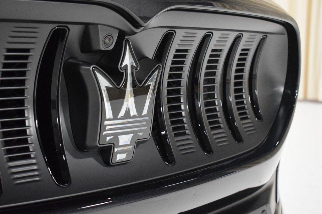 new 2025 Maserati Grecale Folgore car, priced at $121,855
