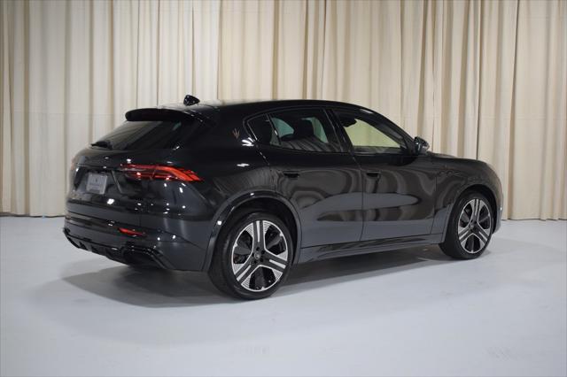 new 2025 Maserati Grecale Folgore car, priced at $121,855