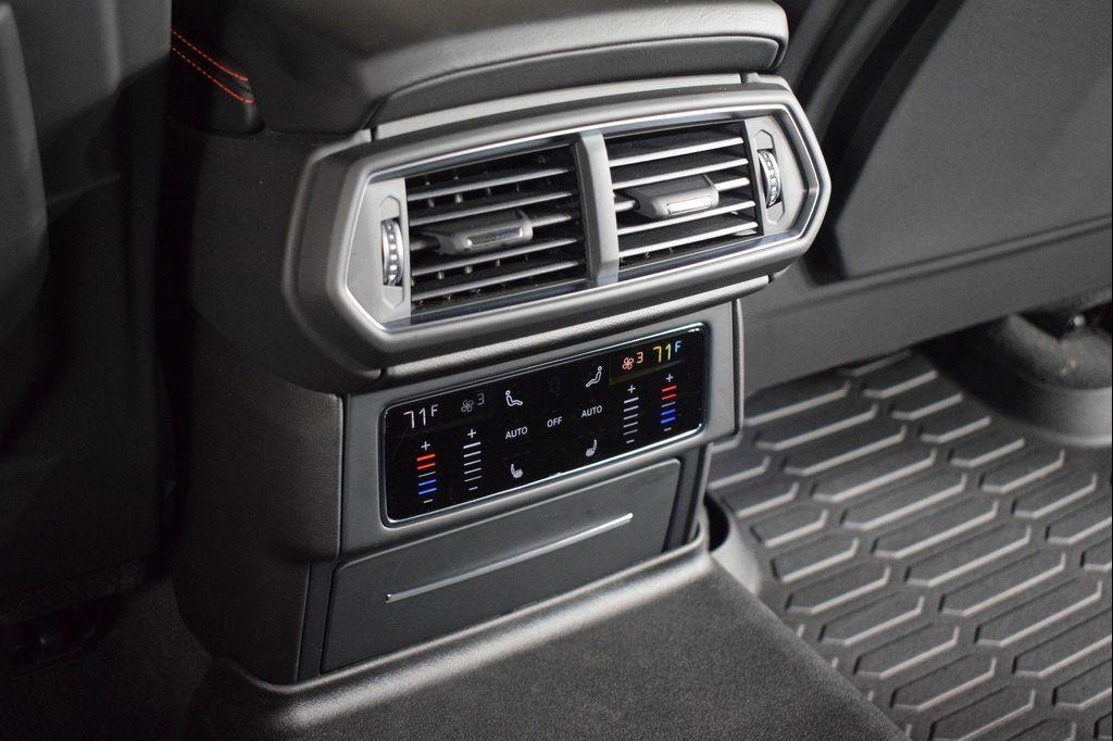 used 2019 Lamborghini Urus car, priced at $177,999