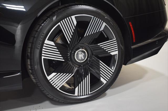 new 2024 Rolls-Royce Spectre car, priced at $399,999