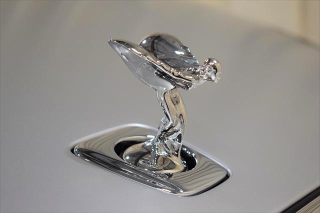 new 2024 Rolls-Royce Spectre car, priced at $399,999