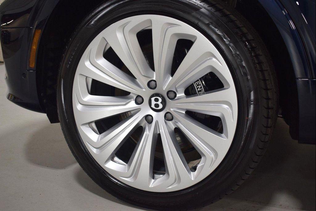 new 2025 Bentley Bentayga car, priced at $282,440